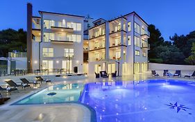 Premantura Resort - Hotel & Restaurant